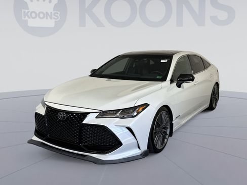 Used 2019 Toyota Avalon Touring w/ Advanced Safety Package FWD image 1