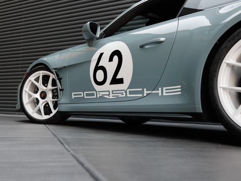 Certified 2024 Porsche 911 GT3 RS RWD image 13