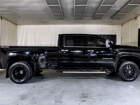 Used 2024 Chevrolet Silverado 3500 LTZ w/ LTZ Convenience Package image 6