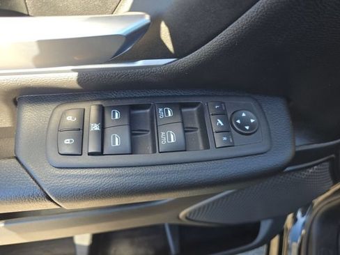 Used 2023 RAM 1500 Big Horn AWD/4WD image 34