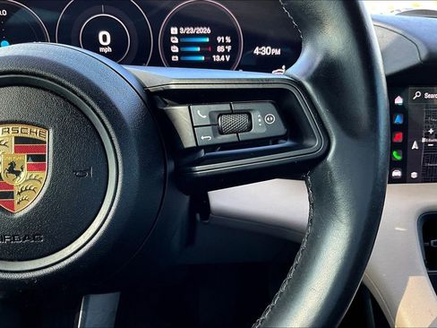 Used 2021 Porsche Taycan image 10