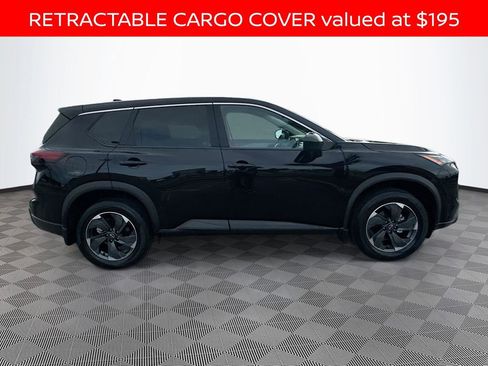 Used 2025 Nissan Rogue SV FWD image 4