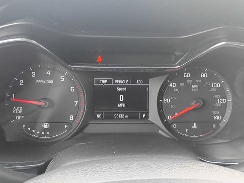 Used 2023 Chevrolet TrailBlazer LT w/ Convenience Package FWD image 11