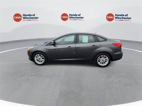 Used 2015 Ford Focus SE image 6