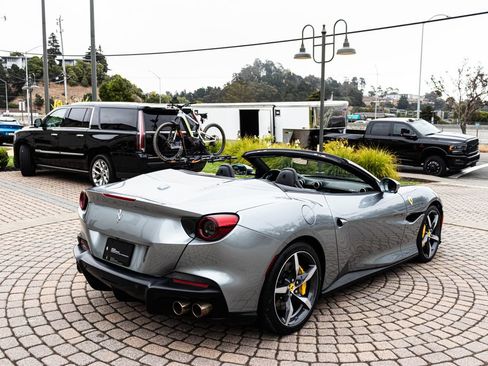 Certified 2022 Ferrari Portofino M RWD image 2
