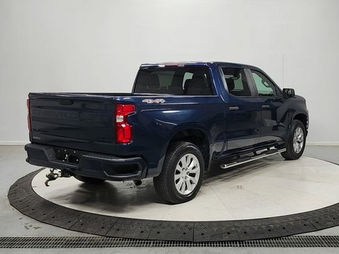 Used 2022 Chevrolet Silverado 1500 Custom w/ LPO, Dark Essentials Package AWD/4WD image 7