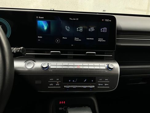 Used 2025 Hyundai Kona SEL image 27