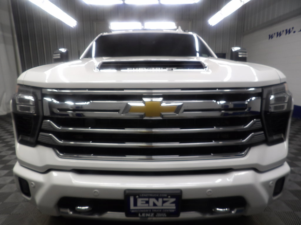 Used 2024 Chevrolet Silverado 2500 High Country w/ High Country Premium Package AWD/4WD image 47