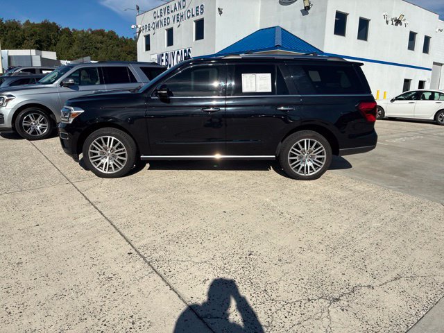 Used 2023 Ford Expedition Limited RWD image 16