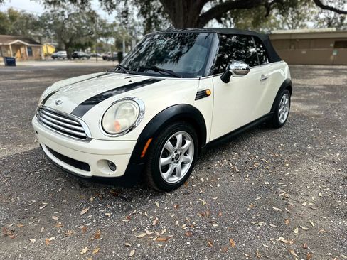 Used 2010 MINI Cooper Convertible image 1