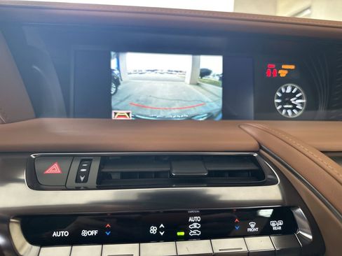 Used 2022 Lexus LC 500 Convertible image 26