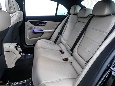 Used 2023 Mercedes-Benz C 300 Sedan image 8