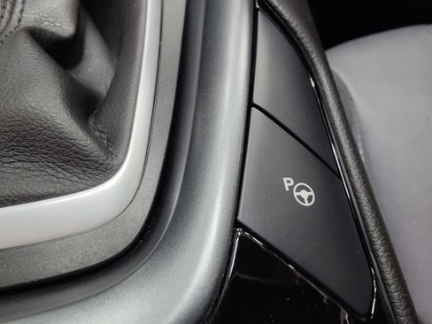 Used 2015 Ford Fusion Titanium image 27