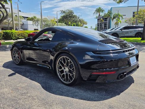 Used 2021 Porsche 911 Carrera RWD image 11