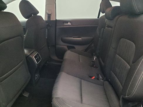 Used 2021 Kia Sportage LX image 18