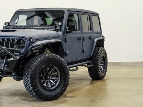 Used 2024 Jeep Wrangler Unlimited Rubicon w/ Technology Group AWD/4WD image 26