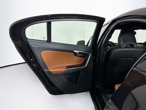 Used 2015 Volvo S60 T5 Platinum image 27