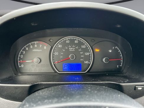 Used 2010 Hyundai Elantra SE FWD image 17