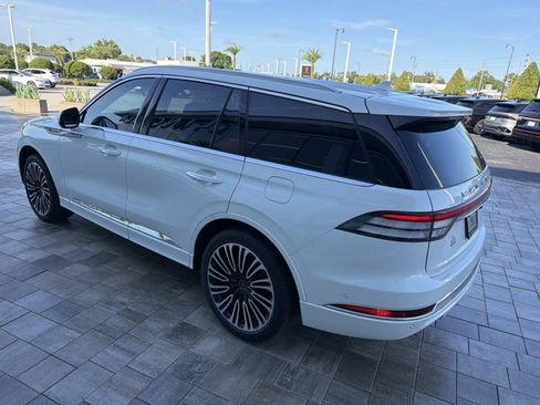 Used 2024 Lincoln Aviator Black Label w/ Class IV Trailer Tow Package AWD/4WD image 3
