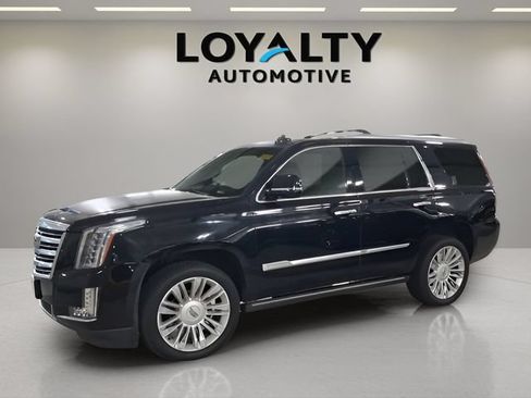 Used 2016 Cadillac Escalade Platinum AWD/4WD image 1