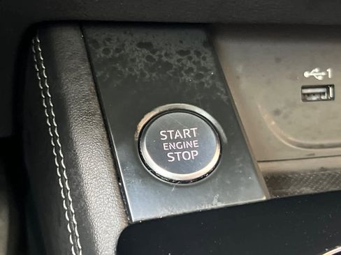 Used 2022 Audi A4 2.0T Premium Plus image 23