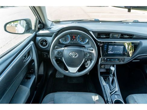 Used 2017 Toyota Corolla LE w/ Carpet Mat Package (TMS) image 20