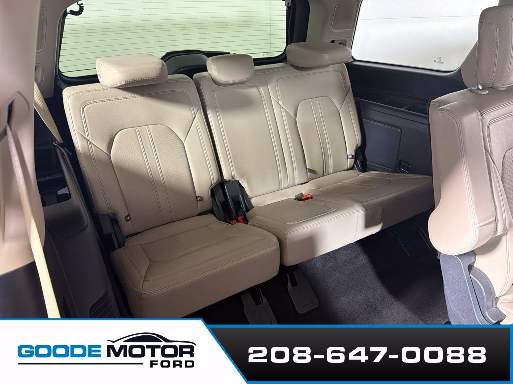 Used 2023 Ford Expedition Limited AWD/4WD image 21