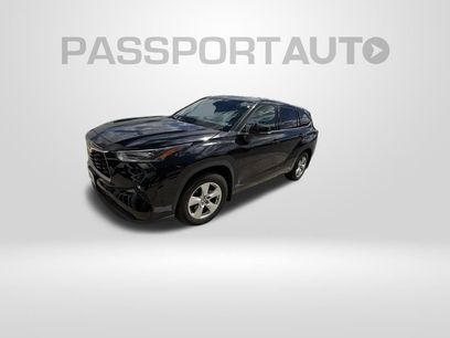 Used 2021 Toyota Highlander LE