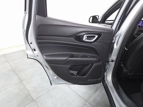 New 2026 Jeep Compass Latitude image 23