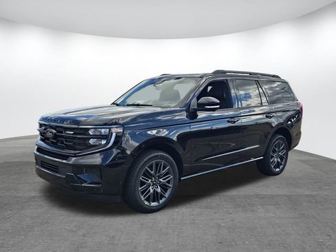 New 2025 Ford Expedition Platinum w/ Stealth Performance Package image 4