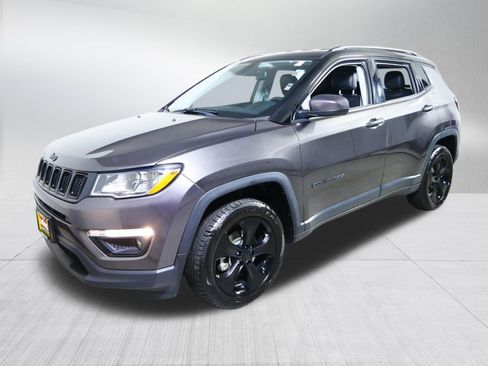 Used 2019 Jeep Compass Latitude AWD/4WD image 3