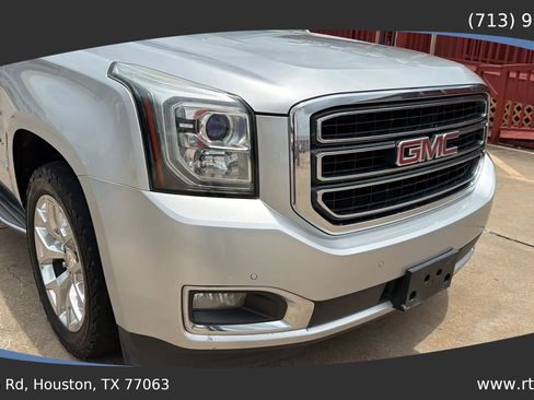 Used 2016 GMC Yukon XL SLT w/ Open Road Package RWD image 11