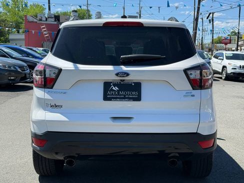 Used 2017 Ford Escape SE w/ Equipment Group 201A AWD/4WD image 6