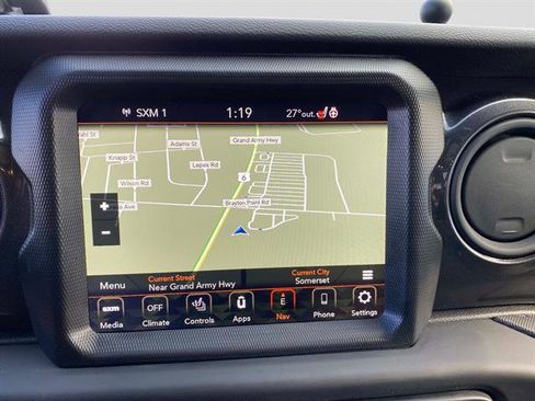 Used 2021 Jeep Wrangler Sport S image 13