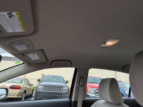 Used 2008 Toyota Yaris Base image 21