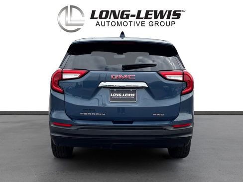 Used 2024 GMC Terrain SLE image 5