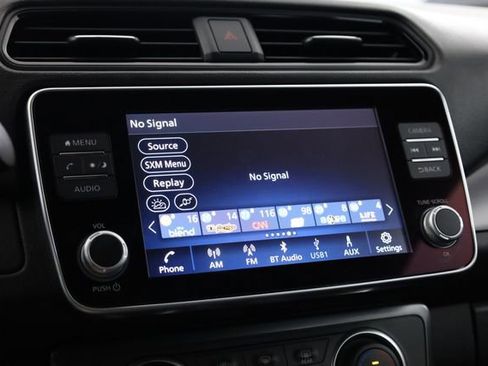 Used 2024 Nissan Leaf S image 16