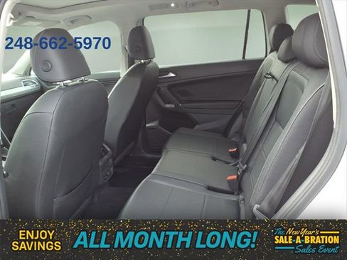 Used 2020 Volkswagen Tiguan SEL image 9