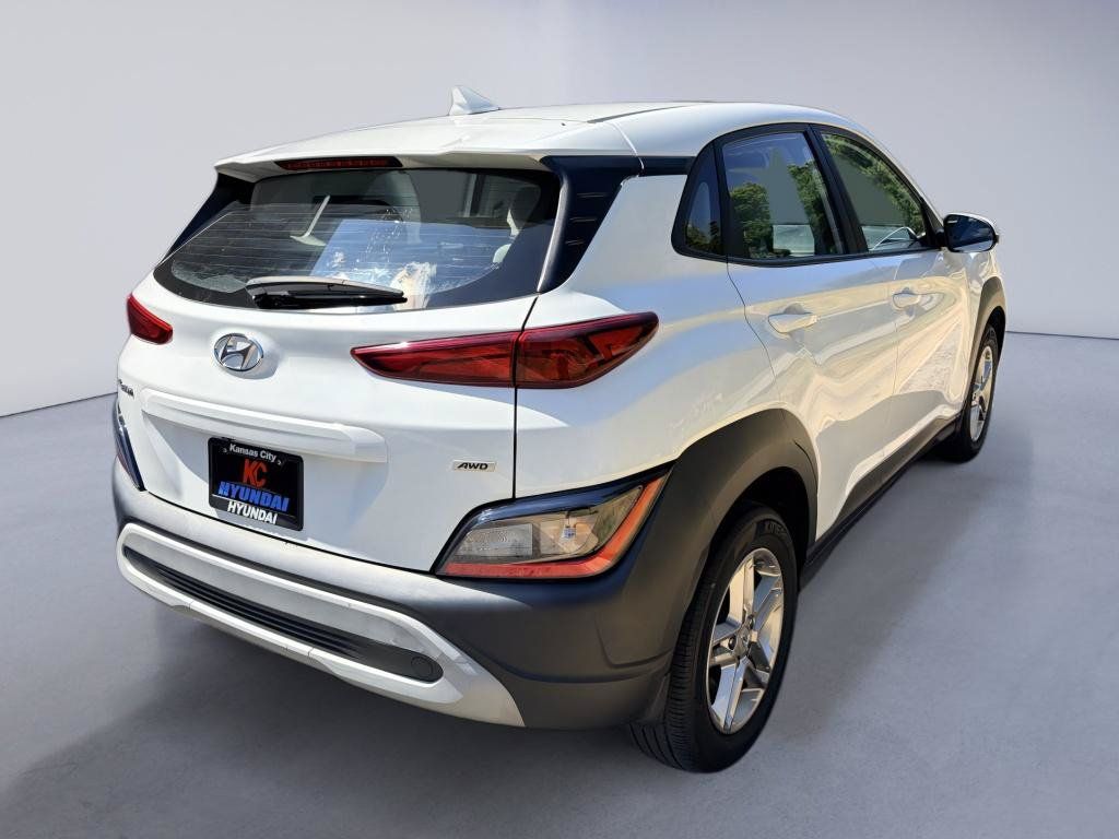 Used 2023 Hyundai Kona SE w/ Cargo Package AWD/4WD image 5