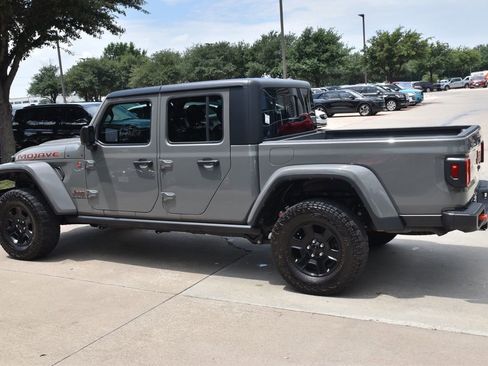 Used 2022 Jeep Gladiator Mojave w/ Cold Weather Group AWD/4WD image 11