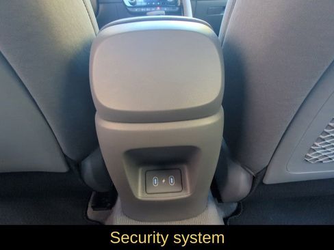 Used 2025 Hyundai Elantra SEL w/ Cargo Package image 18