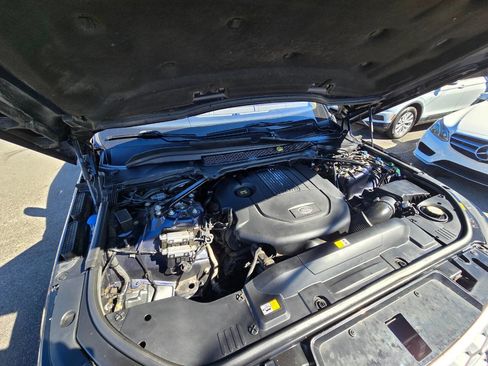 Used 2016 Land Rover Range Rover Sport HSE image 38