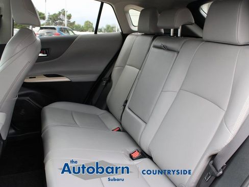 Used 2024 Toyota Venza XLE AWD/4WD image 25