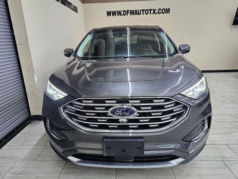 Used 2019 Ford Edge Titanium w/ Equipment Group 301A image 3