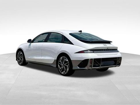 New 2025 Hyundai Ioniq 6 SEL image 5