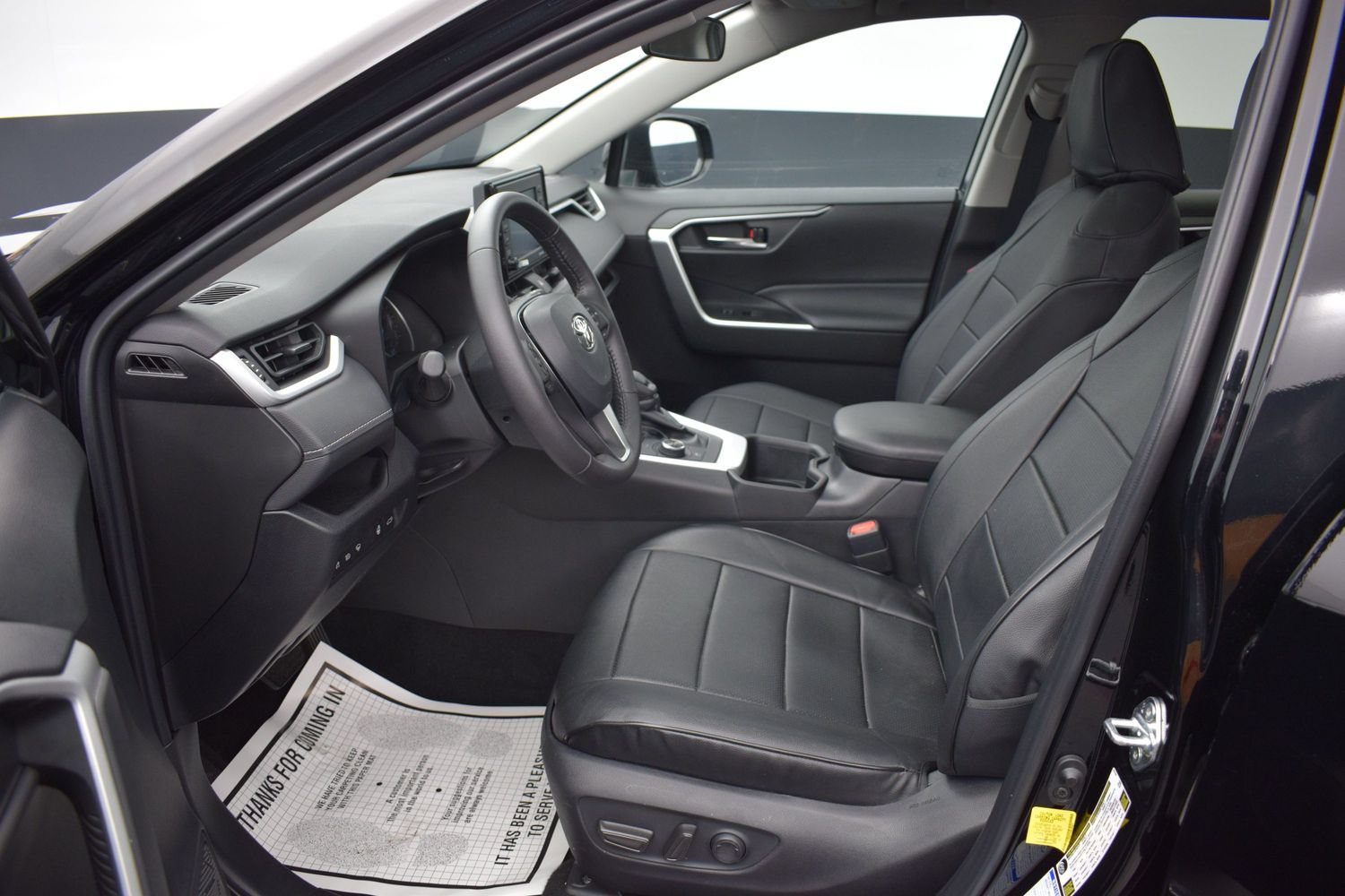 Used 2022 Toyota RAV4 XLE AWD/4WD image 14