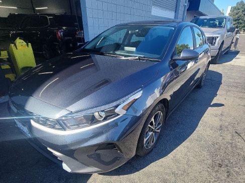 Used 2023 Kia Forte LXS FWD image 1