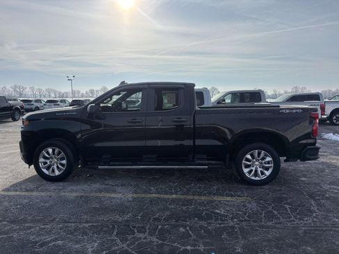 Used 2020 Chevrolet Silverado 1500 Custom w/ Custom Value Package image 5