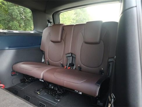 New 2025 Volkswagen ID. Buzz Pro S image 24