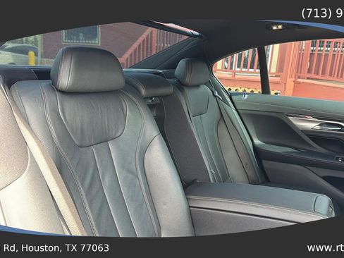 Used 2018 BMW 740i RWD image 31